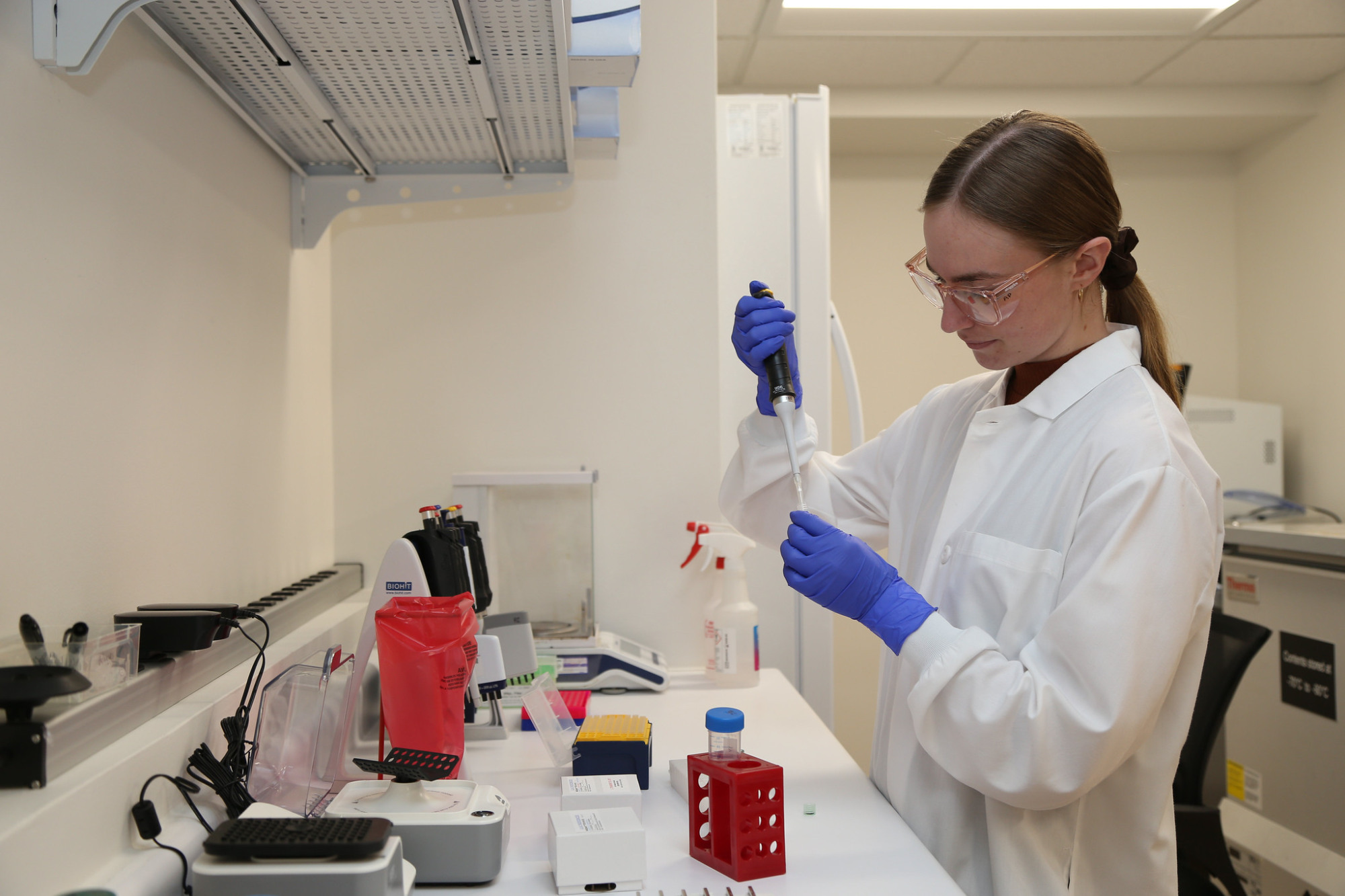 Sabrina Tolppi in lab
